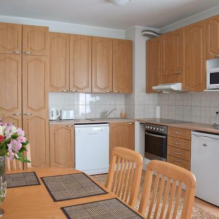 Long Holiday Apartment Kuressaare Exterior foto